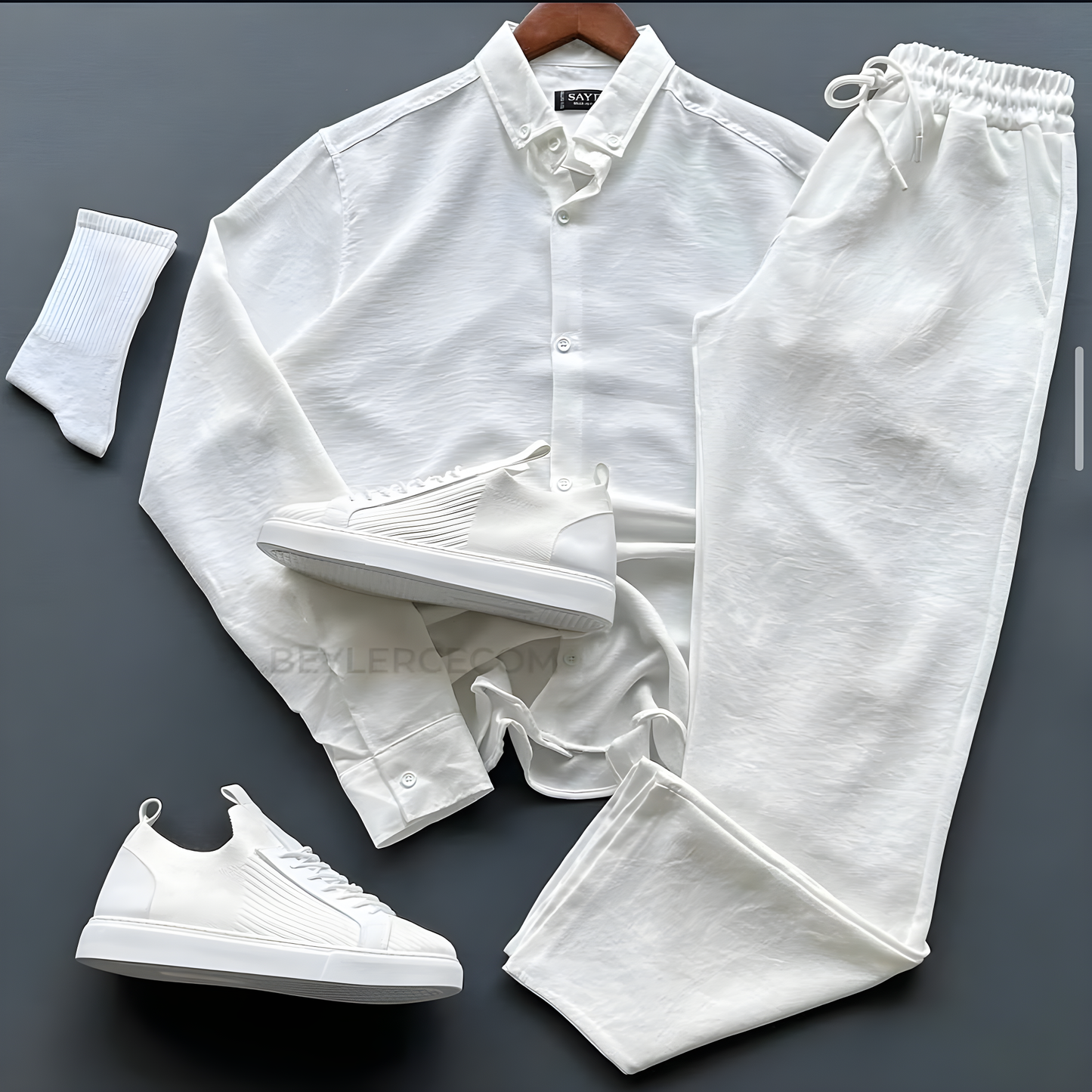 ENSEMBLE ELEGANCE